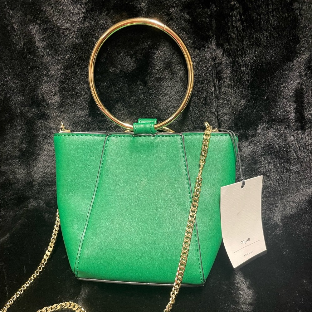 Co-Lab Montreal: Bangle Bucket Bag